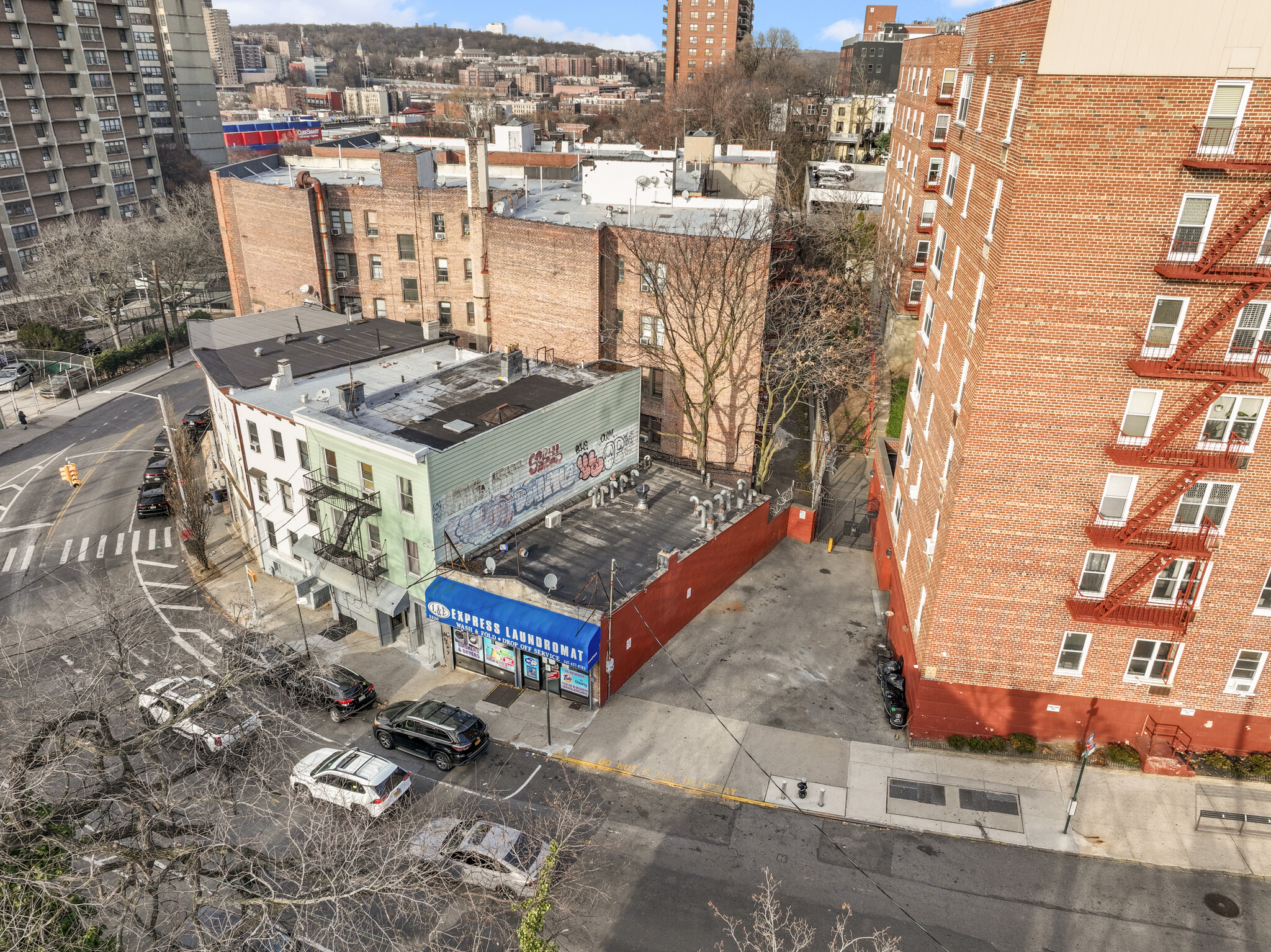 3320 Fort Independence St, Bronx, NY for sale Primary Photo- Image 1 of 15