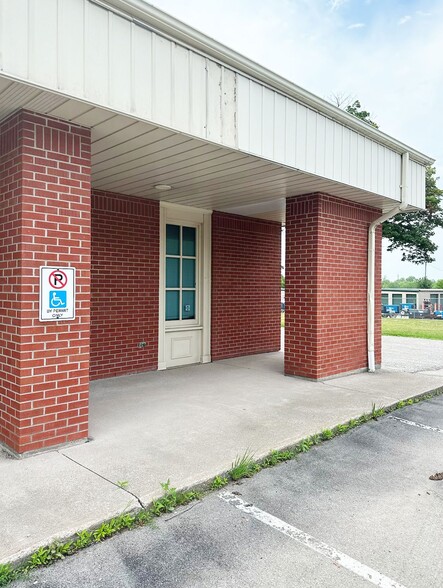 258 Killaly St W, Port Colborne, ON for lease - Building Photo - Image 1 of 13
