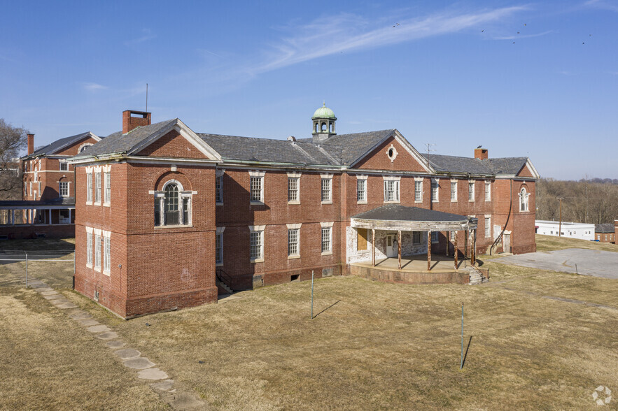 Warfield Ave, Sykesville, MD à vendre - Photo principale - Image 1 de 8