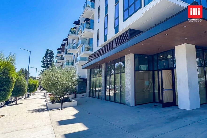 12444 Chandler Blvd, North Hollywood, CA for lease - Building Photo - Image 2 of 10