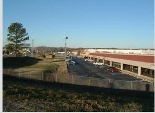 5959 Shallowford Rd, Chattanooga, TN à louer - Photo du bâtiment - Image 3 de 5