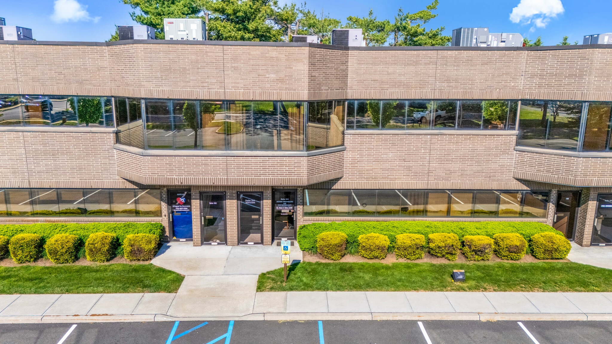 2 Hartford Dr, Tinton Falls, NJ for sale Building Photo- Image 1 of 23