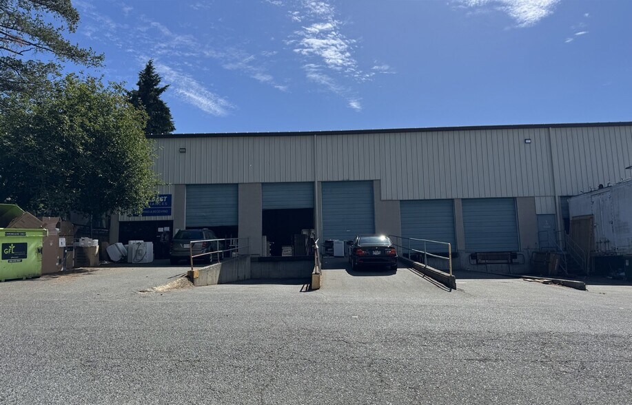4151 Mostar Rd, Nanaimo, BC à louer - Photo du bâtiment - Image 2 de 2
