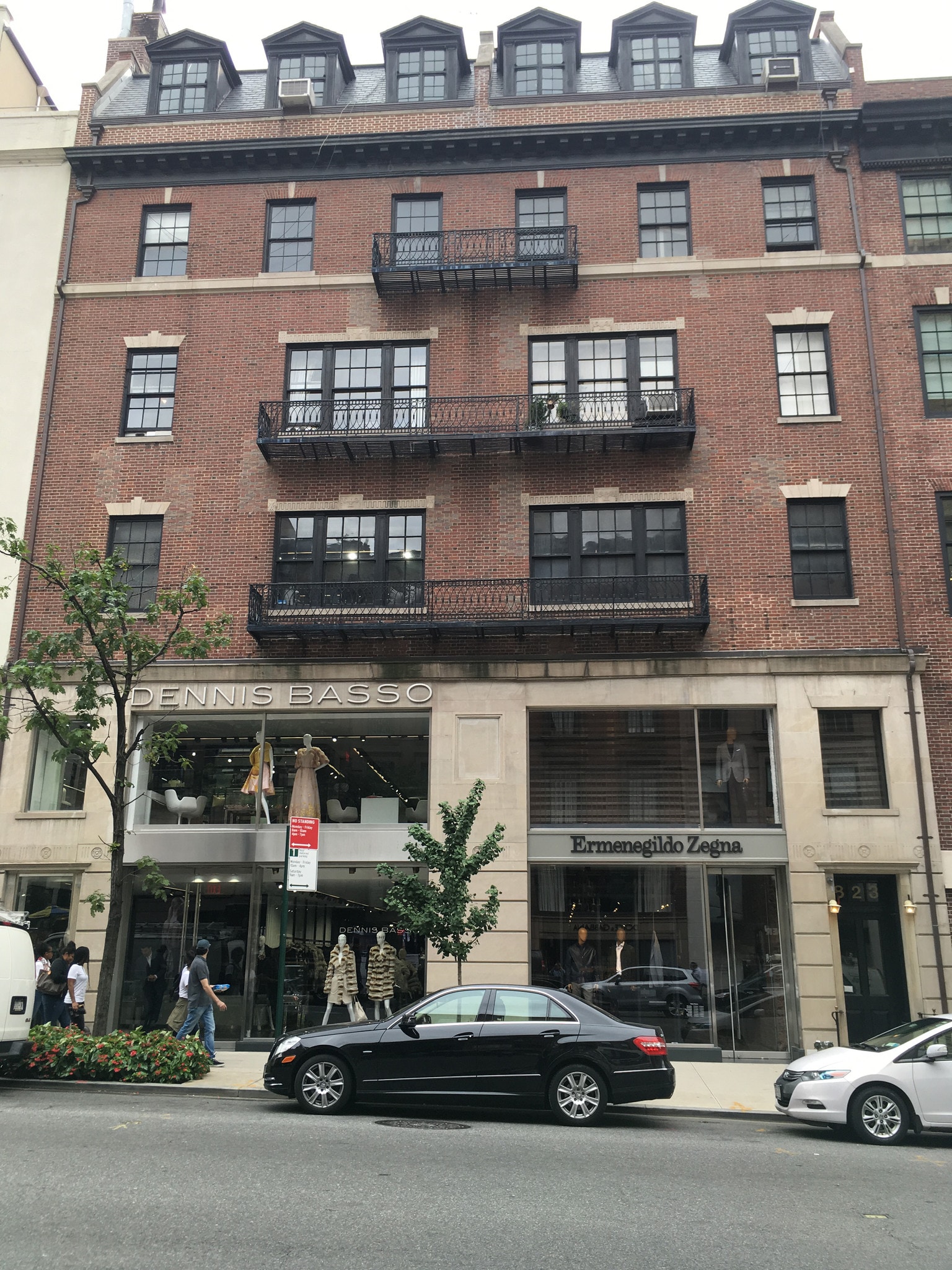 823-825 Madison Ave, New York, NY à louer Photo du bâtiment- Image 1 de 7