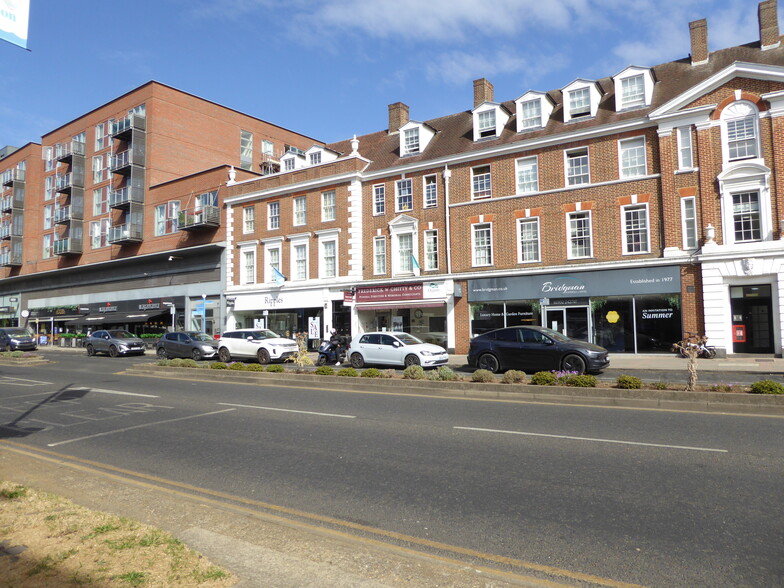 22-24 New Zealand Ave, Walton On Thames for lease - Building Photo - Image 2 of 3