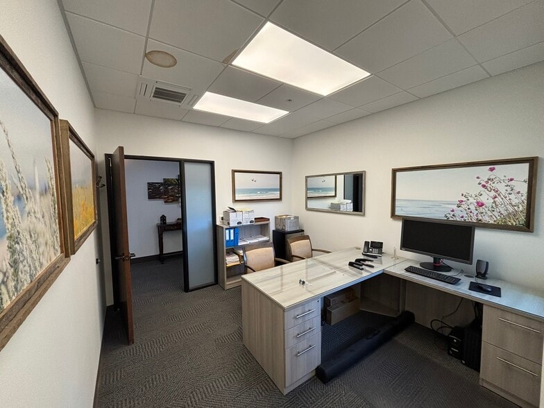 438 S Murphy Ave, Sunnyvale, CA for lease - Building Photo - Image 3 of 35