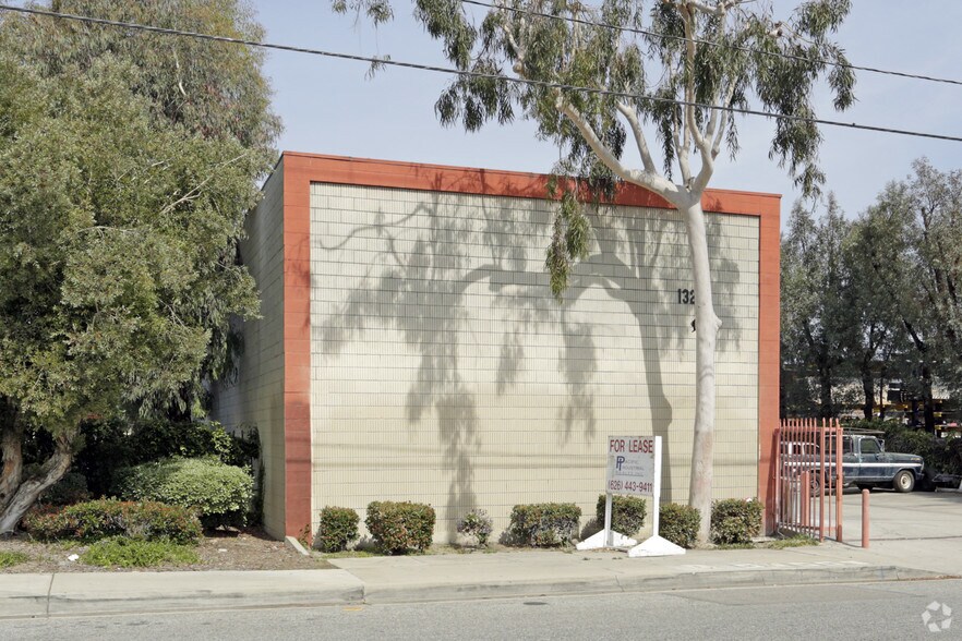 1325 Vineland Ave, Baldwin Park, CA à louer - Photo du bâtiment - Image 3 de 7