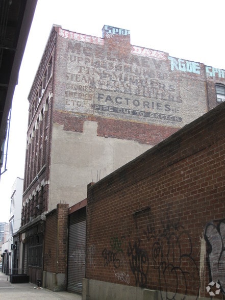 440 Broadway, Brooklyn, NY for sale - Building Photo - Image 2 of 3