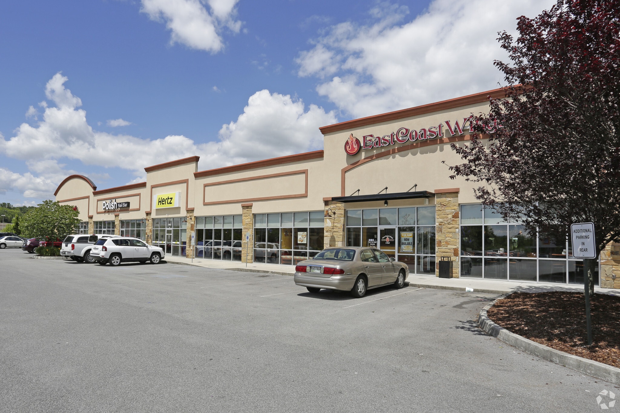2637 E Stone Dr, Kingsport, TN for lease Primary Photo- Image 1 of 9
