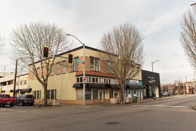 Plus de détails pour 102 N Meridian, Puyallup, WA - Bureau à louer