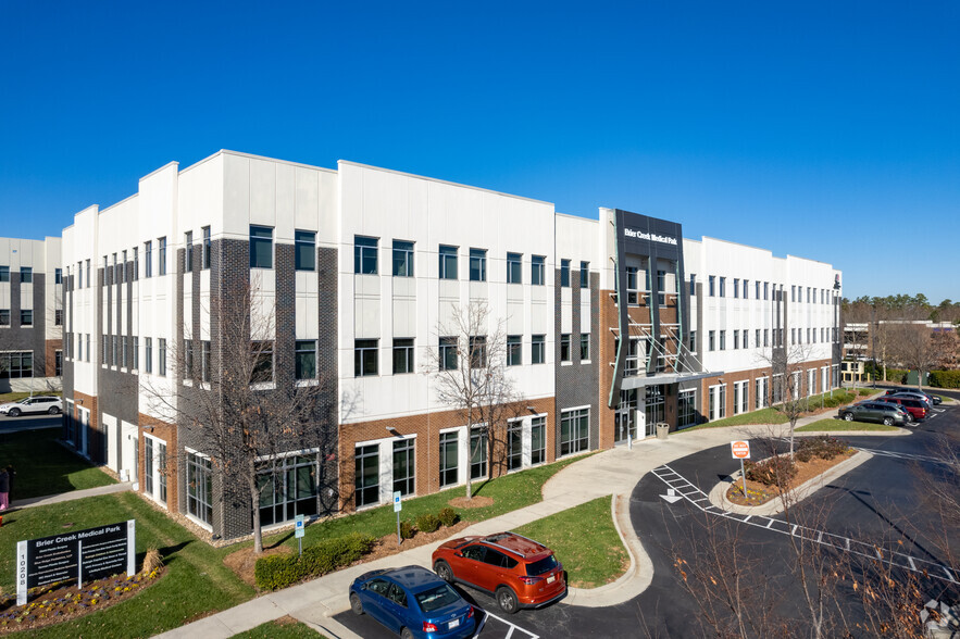 10208 Cerny St, Raleigh, NC for lease - Primary Photo - Image 1 of 4