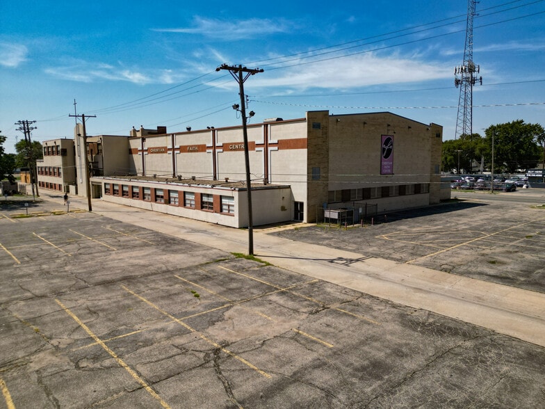 1130 S. Broadway, Wichita, KS à vendre - Photo du bâtiment - Image 2 de 32