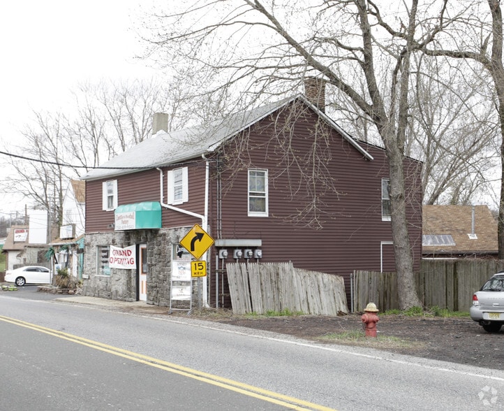 54 Old Matawan Rd, Old Bridge, NJ for lease - Primary Photo - Image 1 of 2