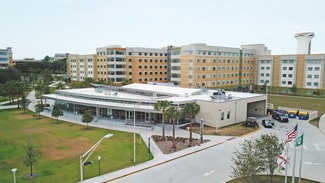 Plus de détails pour 13300 Usf Palm Dr, Tampa, FL - Commerce de détail à louer