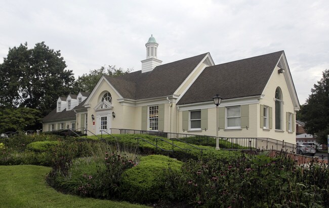 More details for 99 N Haddon Ave, Haddonfield, NJ - Retail for Sale