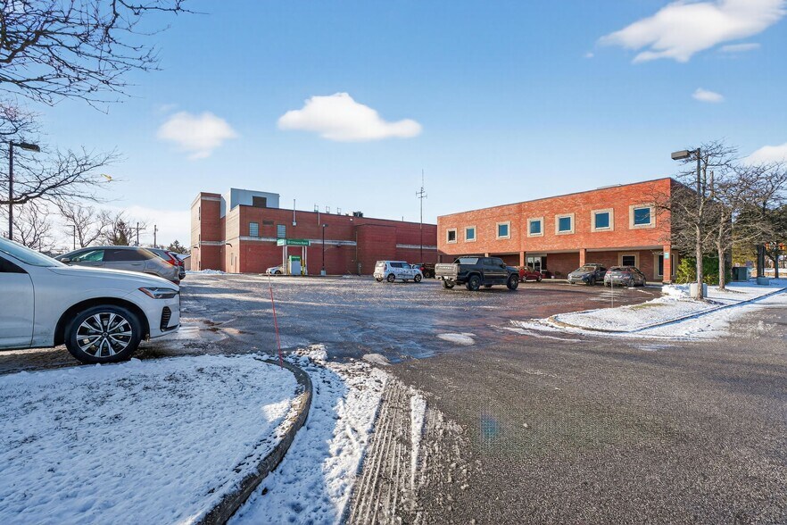 3401 Richmond Rd, Beachwood, OH à vendre - Photo du bâtiment - Image 2 de 18