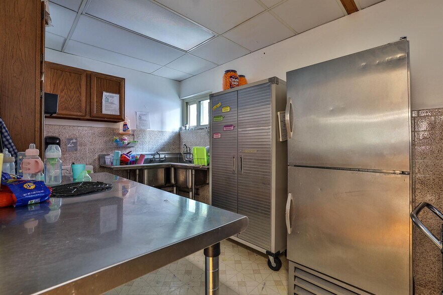 2651 Highland Ave, Cincinnati, OH à vendre - Photo intérieure - Image 3 de 34