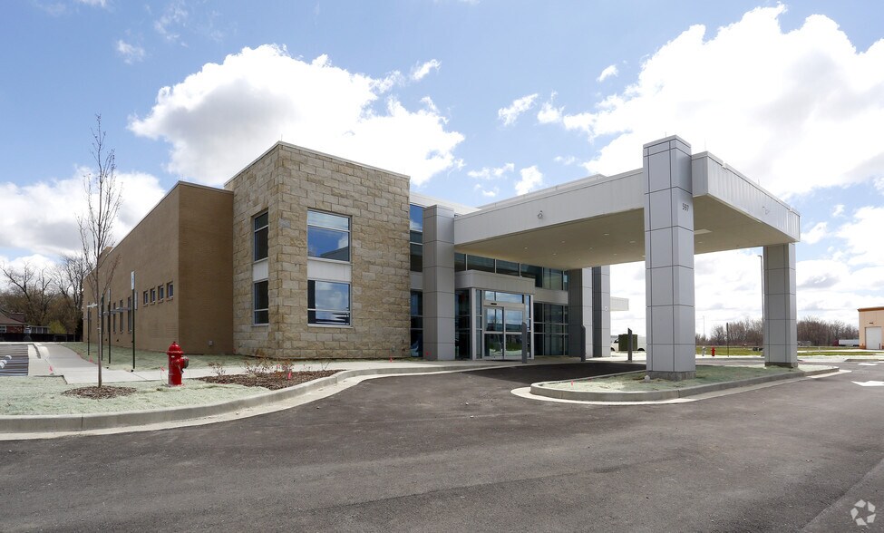 597 Pit Rd, Brownsburg, IN à vendre - Photo principale - Image 1 de 4