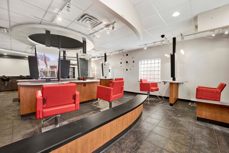 5037 N Harlem Ave, Chicago, IL for lease - Building Photo - Image 3 of 13