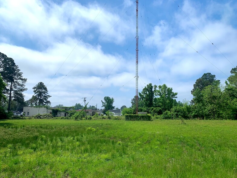 108 Radio Station Rd, Whiteville, NC à vendre - Photo du b timent - Image 2 de 5