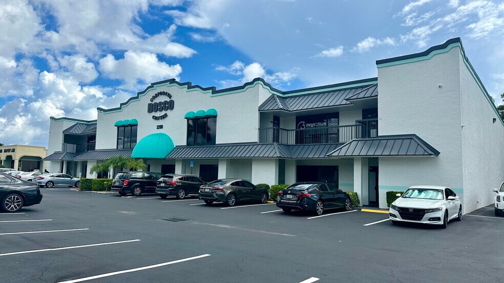 3200 S Congress Ave, Boynton Beach, FL à louer - Photo du bâtiment - Image 2 de 23