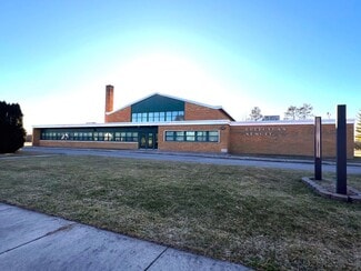Plus de détails pour 610 Cuyler St, Cheboygan, MI - Bureau à louer