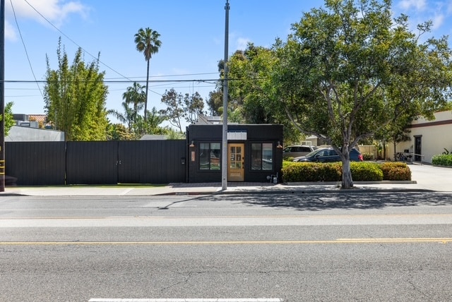 1630 Aviation Blvd, Redondo Beach, CA for sale - Primary Photo - Image 1 of 41