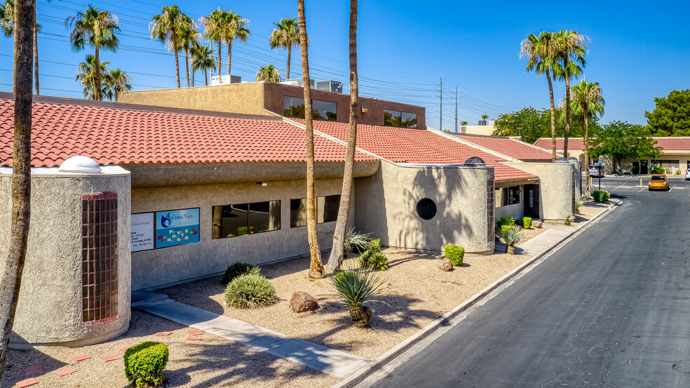 2950 E Flamingo Rd, Las Vegas, NV for sale - Building Photo - Image 2 of 36