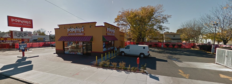 122-10 Guy R Brewer Blvd, Springfield Gardens, NY for lease - Building Photo - Image 3 of 3