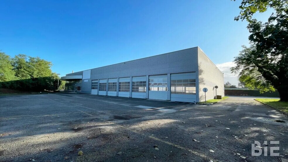 Office in Mérignac for lease - Building Photo - Image 2 of 11