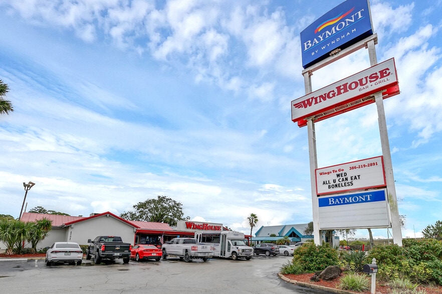 2721 W International Speedway Blvd, Daytona Beach, FL for sale - Primary Photo - Image 1 of 2
