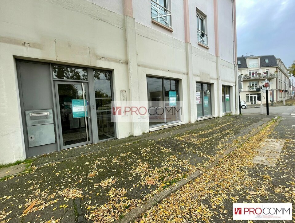 Retail in Luisant for lease Building Photo- Image 1 of 11