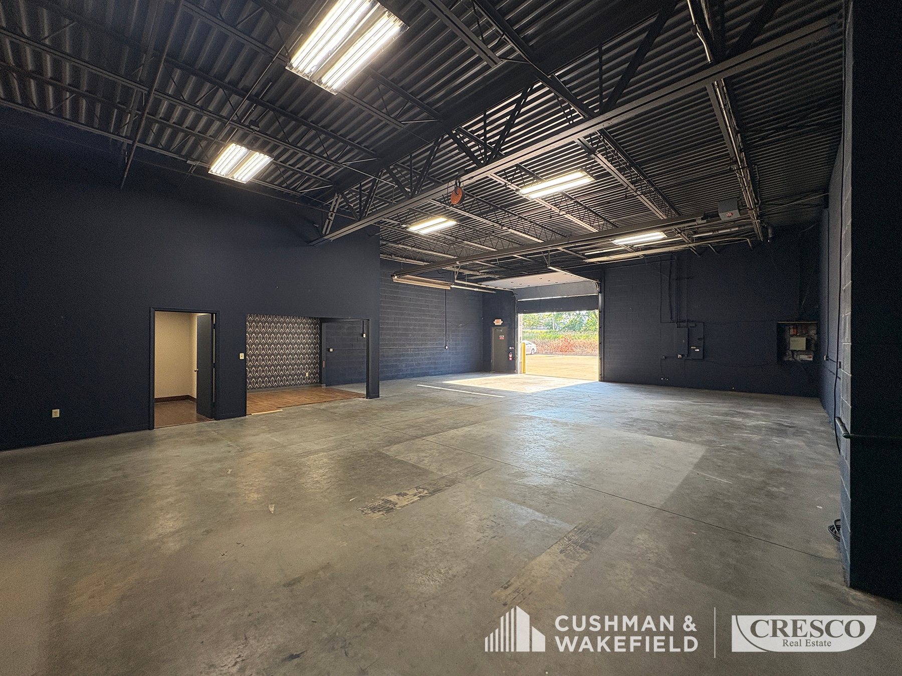 601 Towpath Rd, Broadview Heights, OH for lease Interior Photo- Image 1 of 4