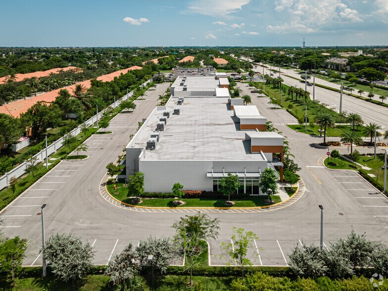 6510-6596 N University Dr, Tamarac, FL à louer - Aérien - Image 2 de 23