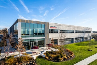 Plus de détails pour 2621 Van Buren Ave, Norristown, PA - Local d'activités à louer