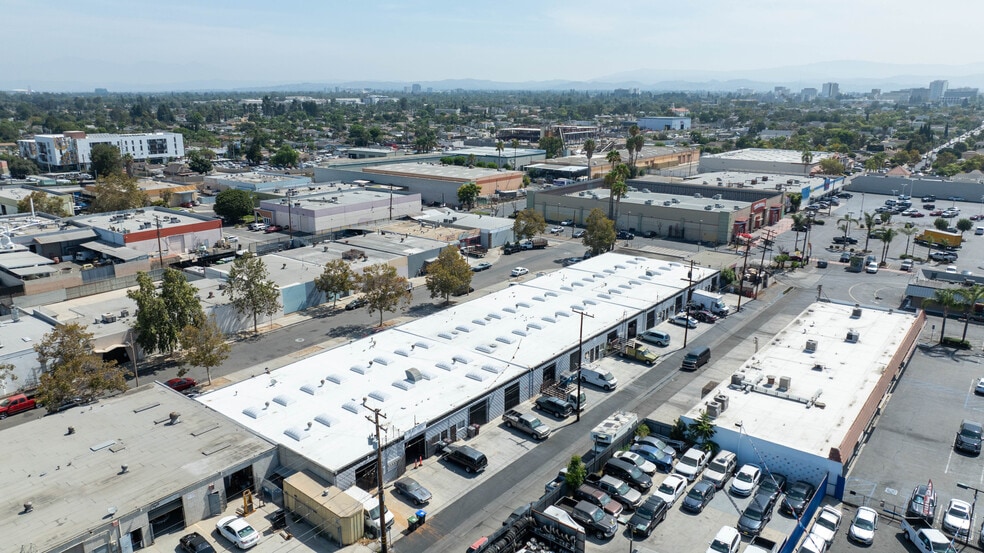 2222-2308 W 2nd St, Santa Ana, CA for sale - Building Photo - Image 3 of 14