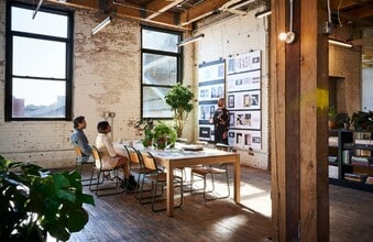 94-126 9th St, Brooklyn, NY à louer Photo intérieure- Image 2 de 9