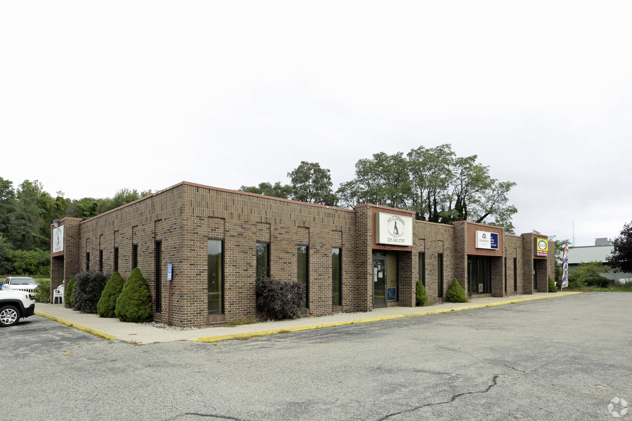 90-96 Seaway Dr, Muskegon, MI for sale Primary Photo- Image 1 of 6