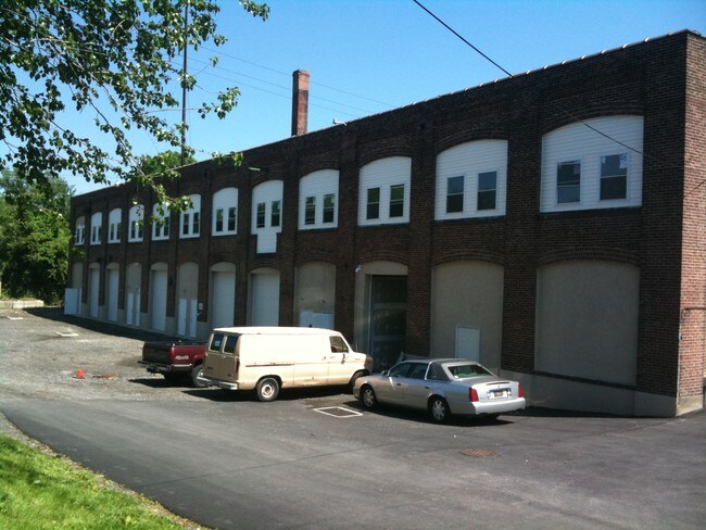Plus de détails pour 2300 W 4th St, Chester, PA - Bureau, Local d'activités à louer