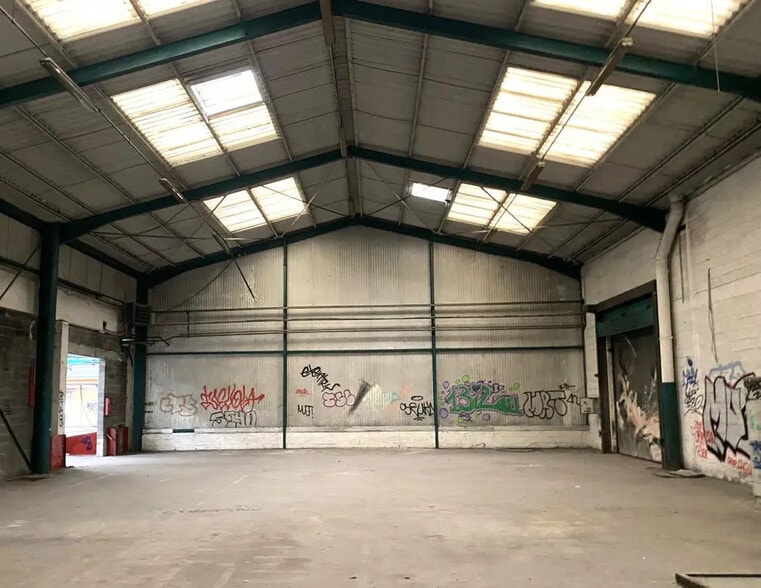 Flex in Wasquehal for lease - Interior Photo - Image 3 of 13