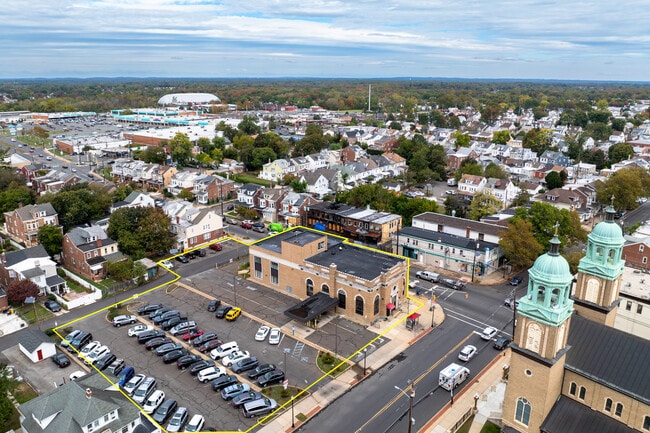 Plus de détails pour 891 Brunswick Ave, Trenton, NJ - Commerce de détail aux enchères