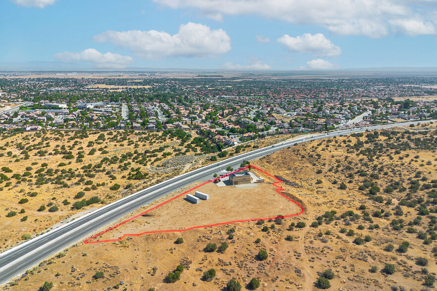 2660 Pearblossom Hwy, Palmdale, CA for sale - Building Photo - Image 3 of 43