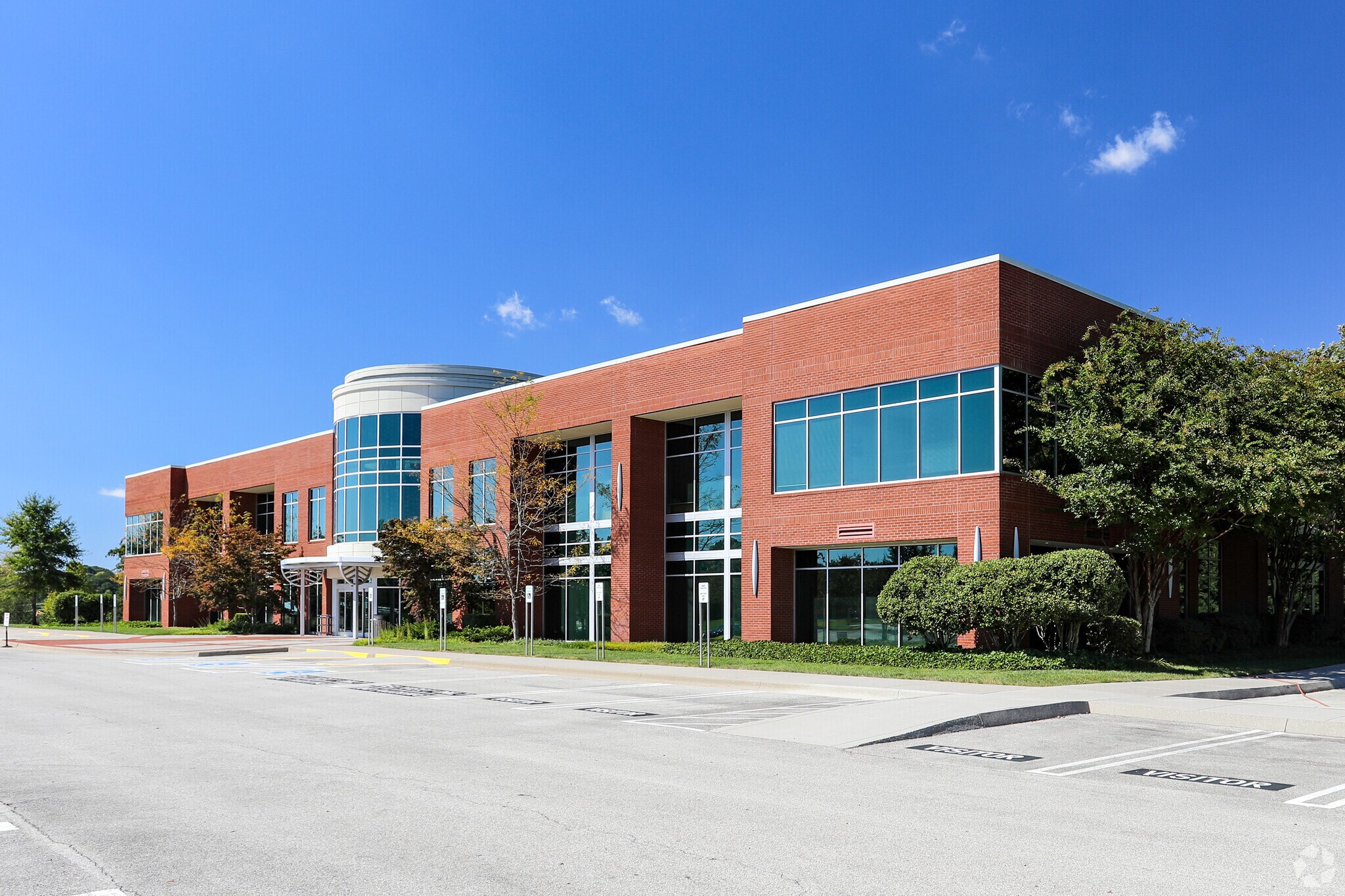 10025 Investment Dr, Knoxville, TN à louer Photo du bâtiment- Image 1 de 8
