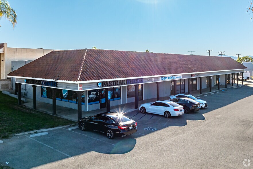 5331 Holt Blvd, Montclair, CA à louer - Photo du bâtiment - Image 1 de 4