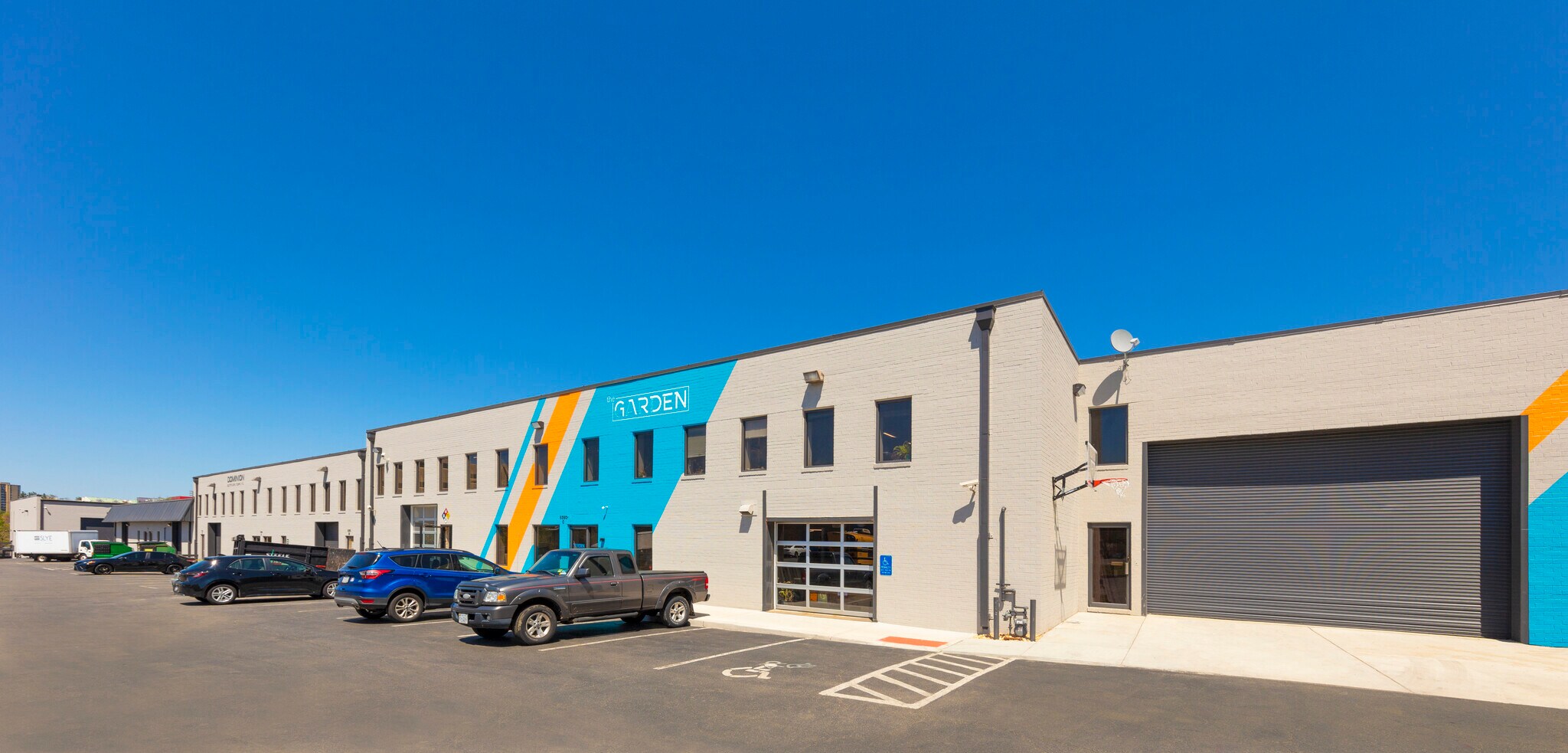 5380 Eisenhower Ave, Alexandria, VA à vendre Photo du bâtiment- Image 1 de 1