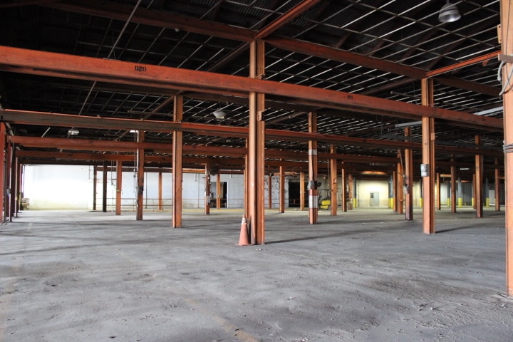 1105 4th St SE, Hampton, IA à vendre - Photo du bâtiment - Image 3 de 6