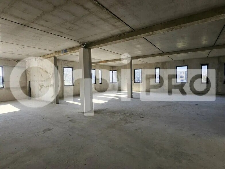 Office in Tinqueux for lease - Interior Photo - Image 2 of 5