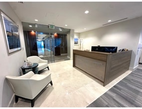 333 SE 2nd Ave, Miami, FL for lease Interior Photo- Image 1 of 14