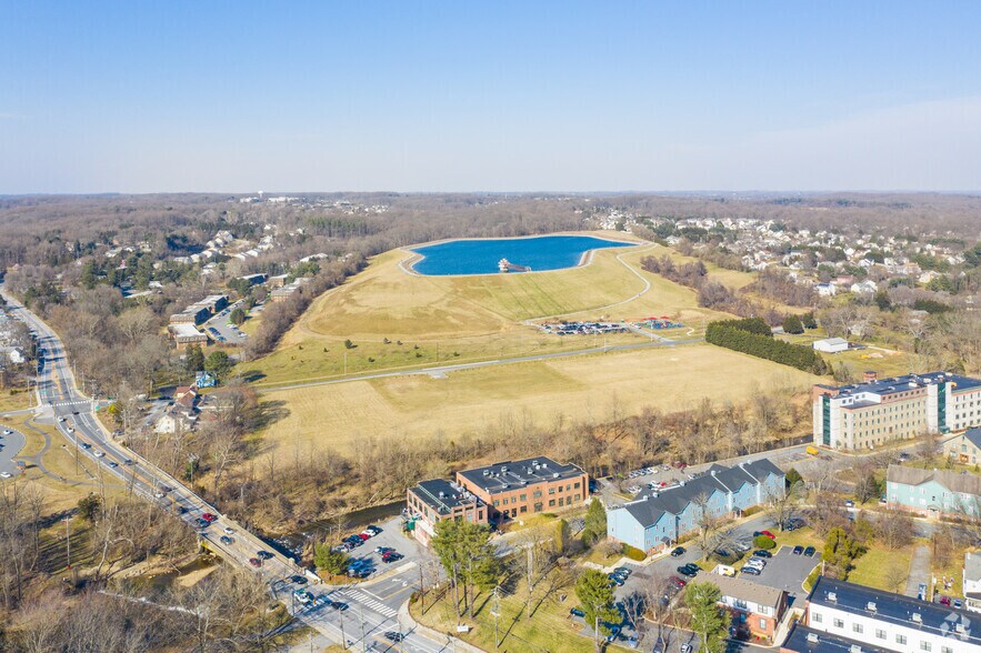 300 Creek View Rd, Newark, DE à louer - Aérien - Image 2 de 17
