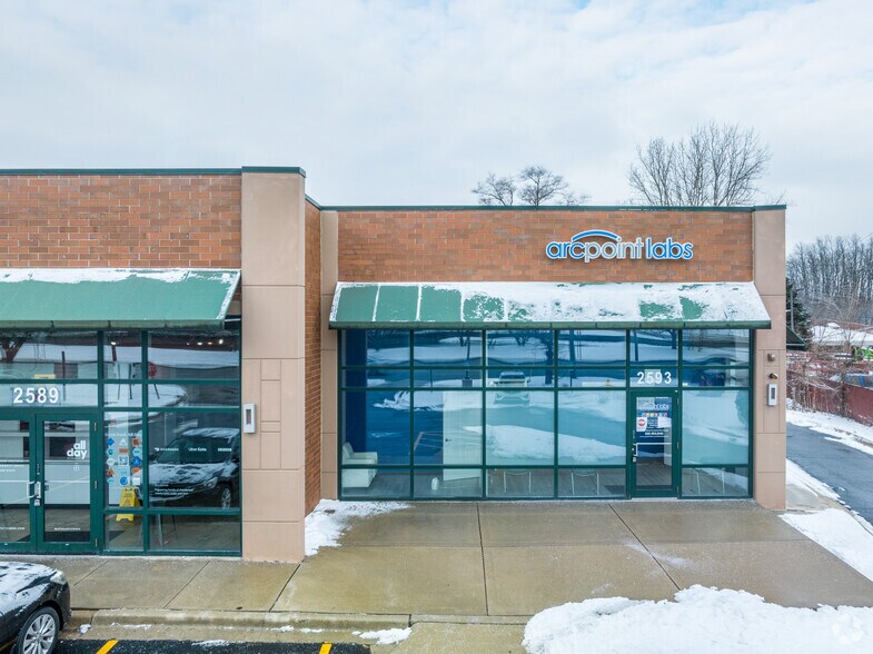 2600 W Ogden Ave, Downers Grove, IL à louer - Photo du bâtiment - Image 2 de 10